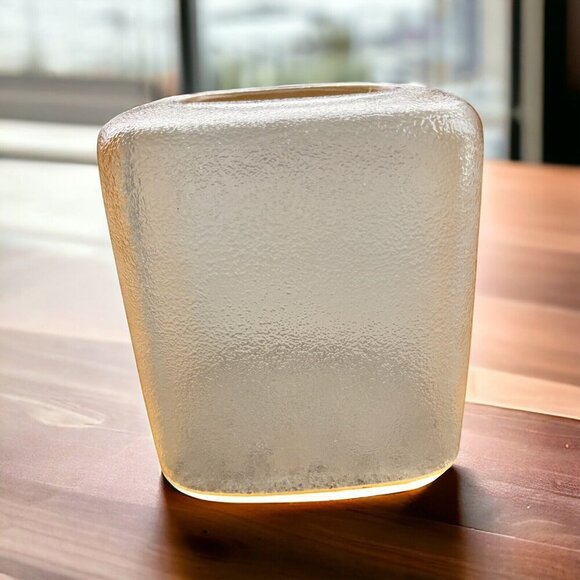 Vintage Yellow Tissue Box Cover MCM Plastic Acrylic Lucite? - Picture 2 of 9